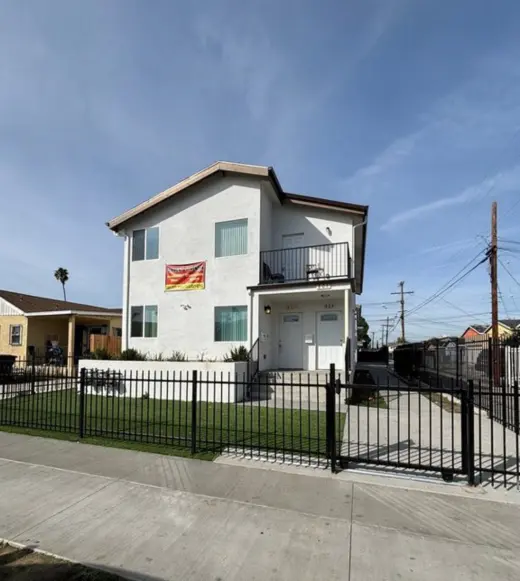 2 Bedroom Apt in Riverside