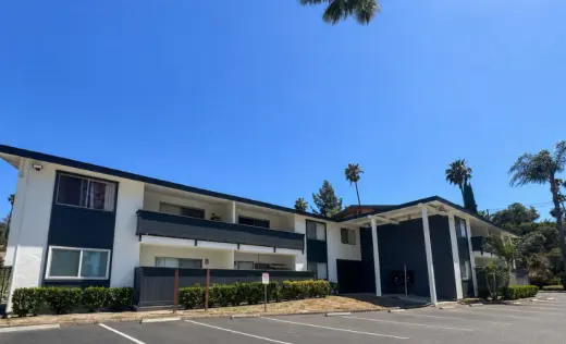 1 Bed 1 bath Apt in Riverside
