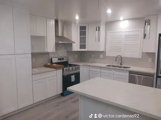 Cardenas contrucion and remodeling.