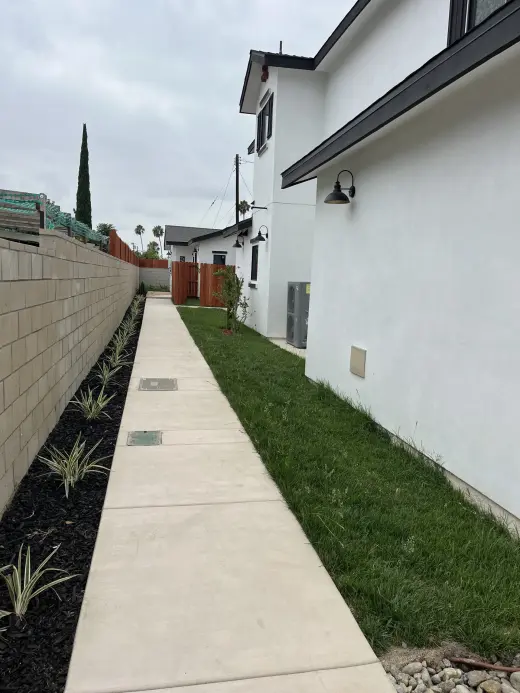ADU/ Casita nueva de renta 2 Recámaras y una oficina
