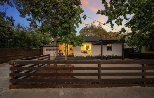 SINGLE FAMILY HOME