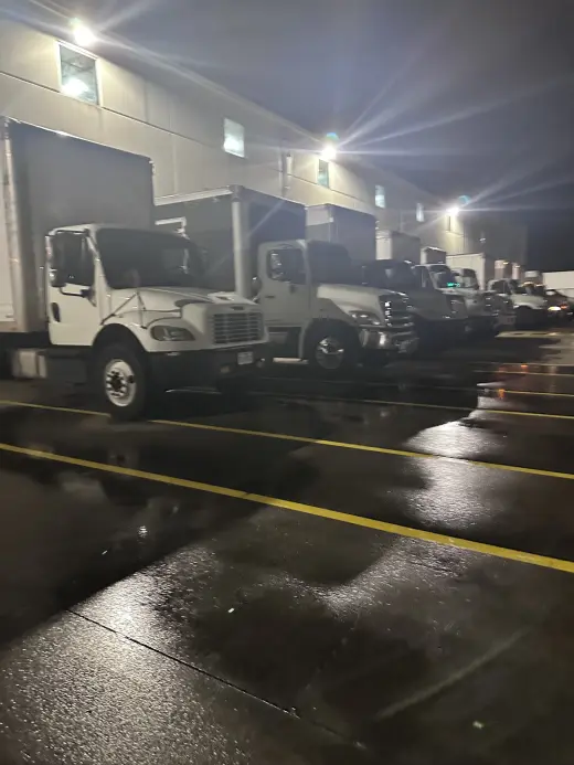 Busco choferes licencia clase C para camión Box Truck.