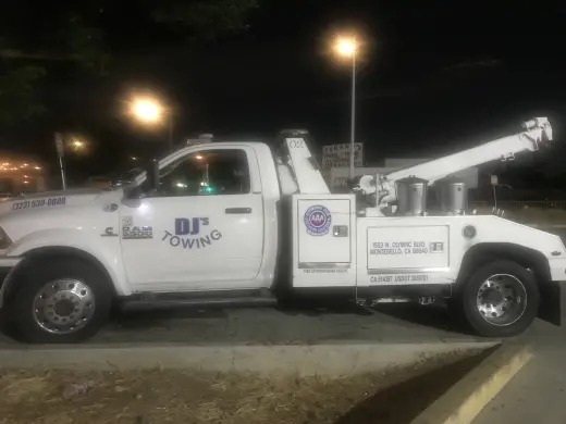Gruas 24 hrs (323)200-6509