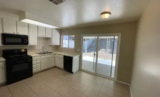 Casa en alquiler de 3 dormitorios y 2 baño