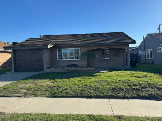 MOVE IN READY ASAP…bellflower