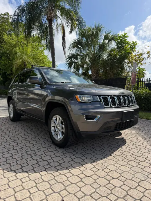 ¡EL SUEÑO AMERICANO! Jeep Grand Cherokee Laredo 2018 ¡Solo $1,500 de Inicial!