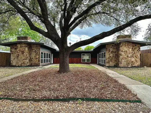 🏡 MUST SEE! Renovated Mid-Century Modern Duplex in Richardson!