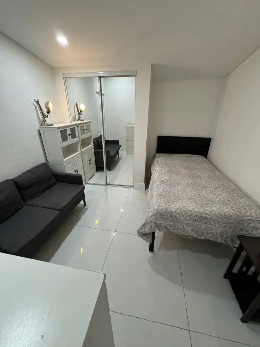 Se Renta Habitacion