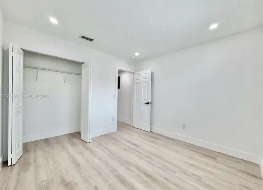 3 casas en Miami, esta propiedad