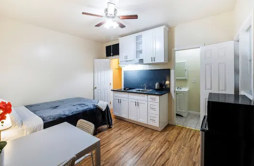 Estudio Amueblado en Boyle Heights - Todos los Servicios Incluidos