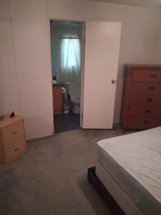 Habitación Acogedora con Baño Adjunto en Renta