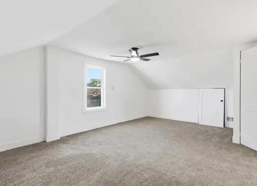 Clean Home in Convenient Location