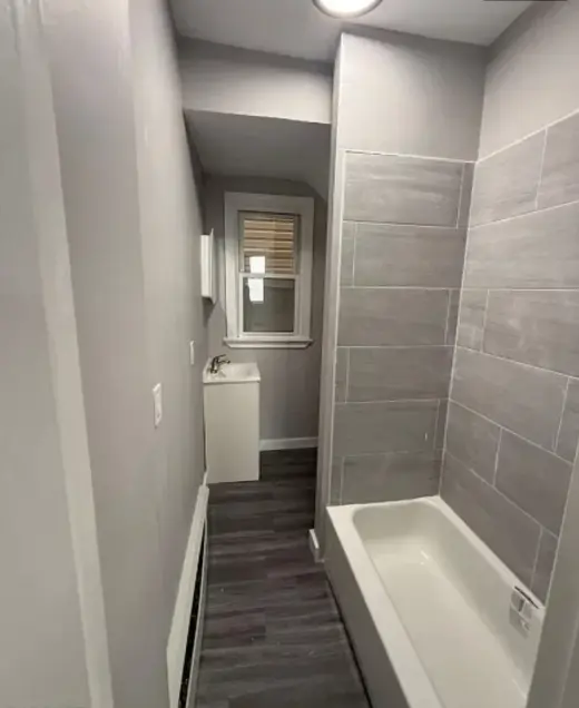 Stylish Apartment Ready for Move-In