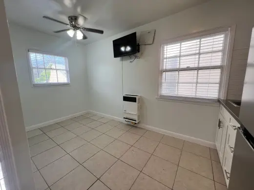 Estudio Amueblado en Crenshaw Blvd $1,187 - Servicios Incluidos