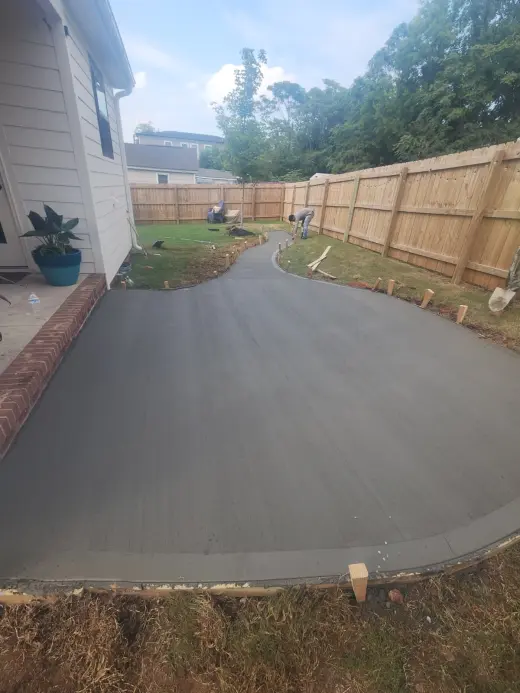 LT Concrete LLC