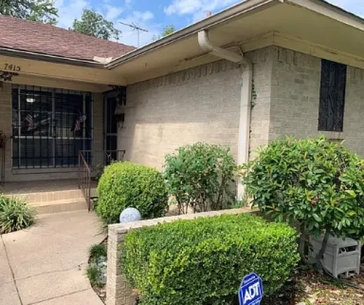 home in immaculate condition