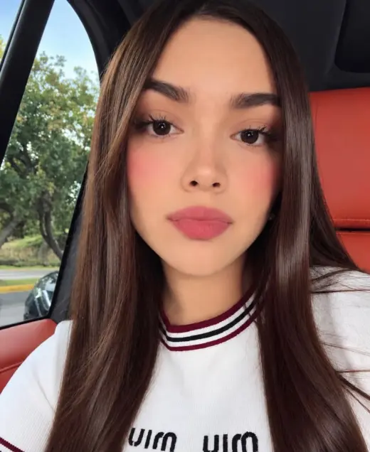 Leslie B Rodriguez