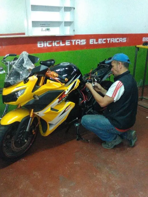 Servicios de Reparación y Mantenimiento de Motocicletas