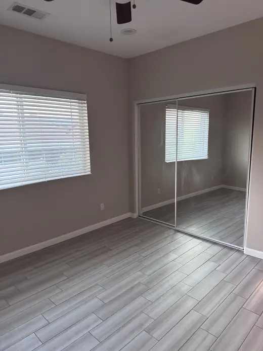 Habitación Espaciosa en Alquiler en un Vecindario Tranquilo