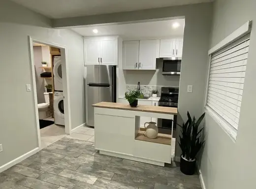 with utilities 🏝Altadena🏝