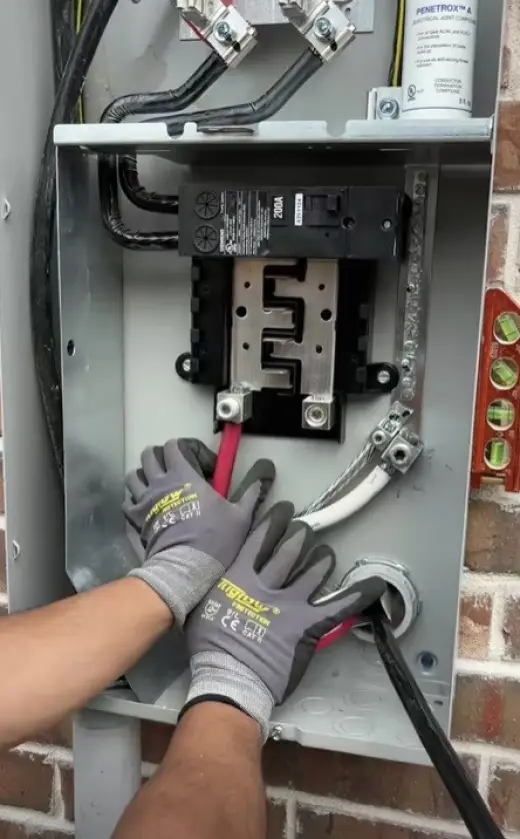 ELECTRICISTA RESIDENCIAL COMERCIAL