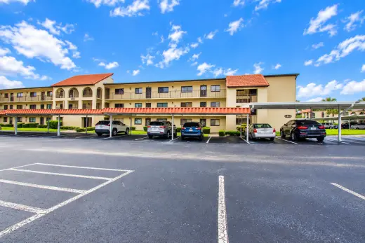 Condo 2/2 en venta en Clearwater – $174,900