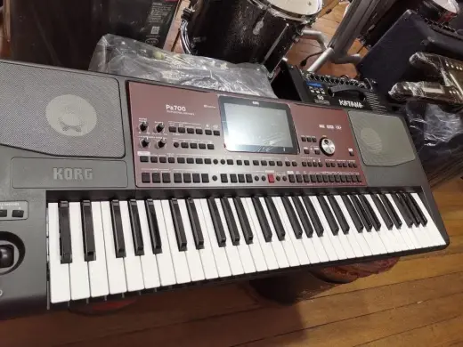 New Korg Pa700 61-key Arranger Workstation