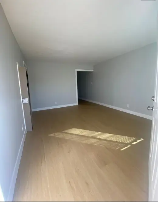 Don't miss this bright and spacious one-bedroom home.