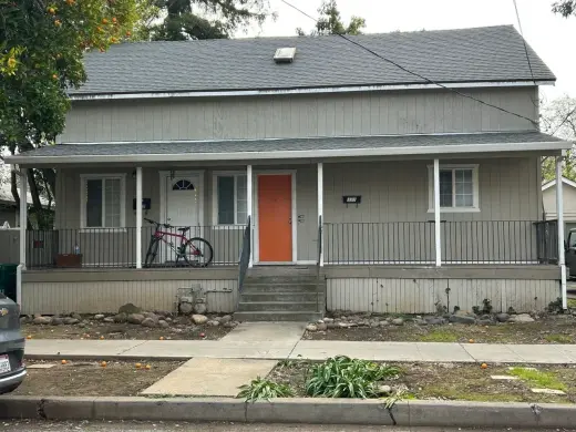 Newly Remodeled!! 2 Bedroom, 2 Bath