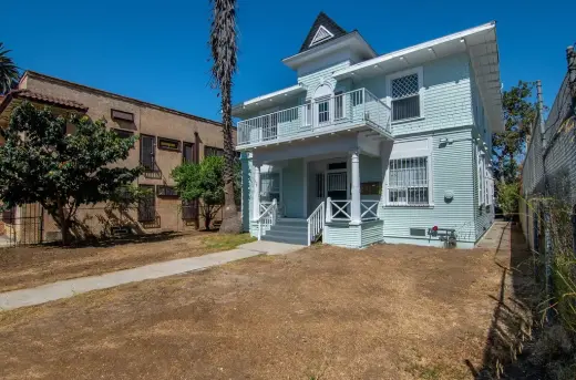 Apartamento de 1 Recamara en S Burlington Ave $1,595 - Pico-Union