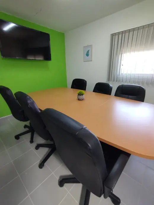 Renta de Sala de Juntas Ejecutiva (8-10 Personas) - Viveros de la Loma