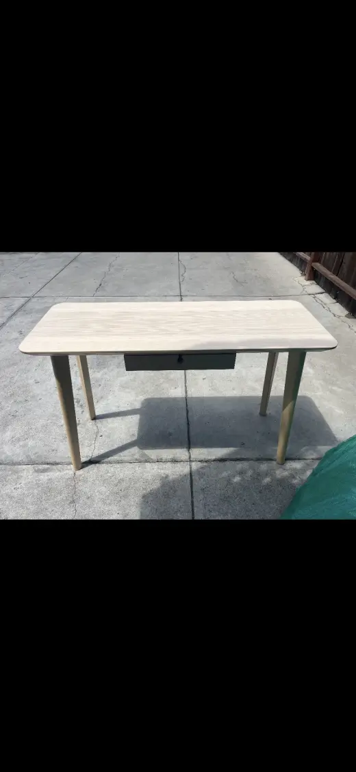 Mesa de madera fina