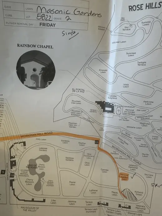 Rose Hills Cemetario Terreno por venta