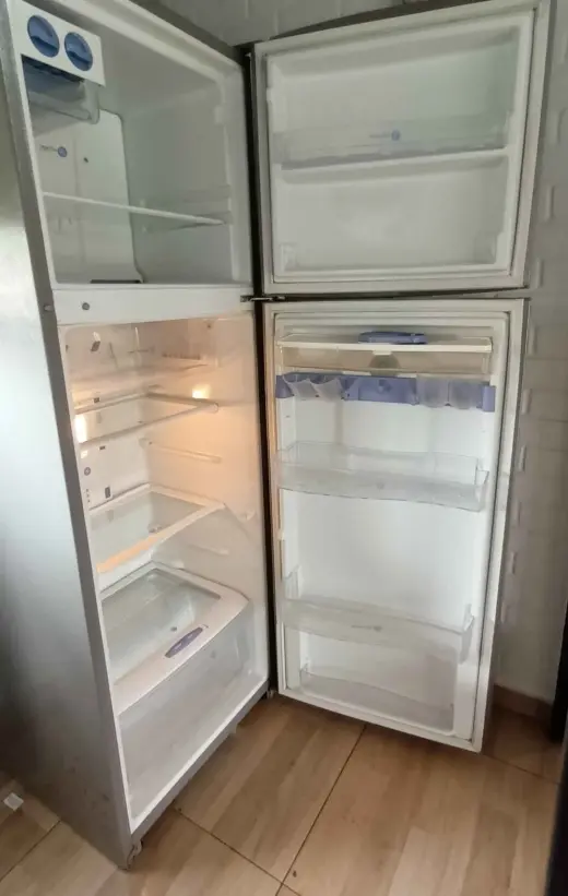 Vendo nevera Whirlpool Nofrost
