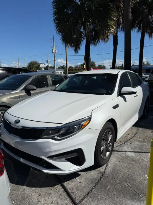 2020 Kia Óptima LX