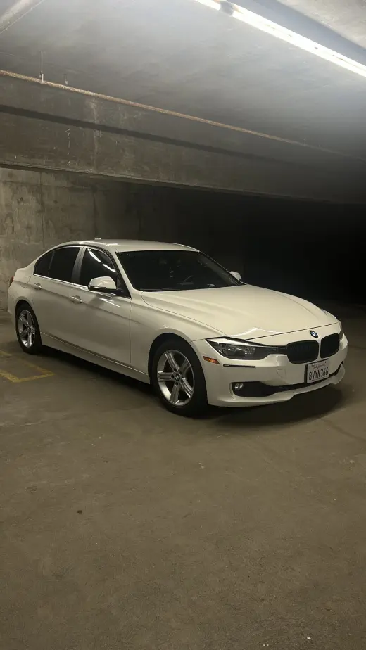 Se vender un BMW Series • 328i Sedan 4D