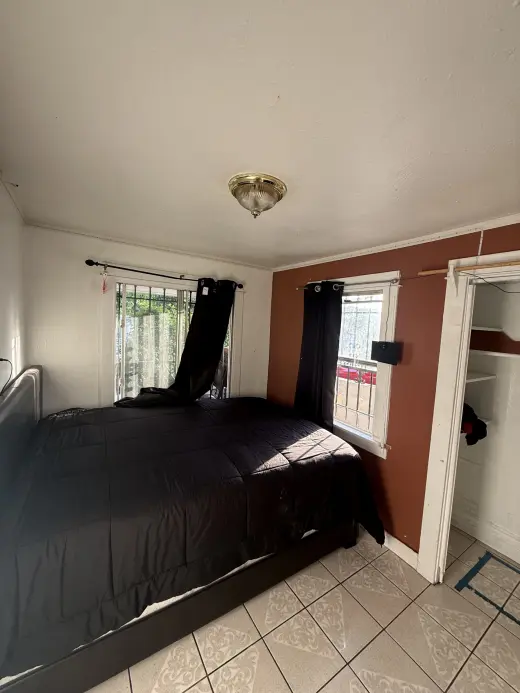 Rento cuarto para hombre solo