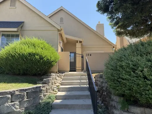 charming 3 Bedroom home
