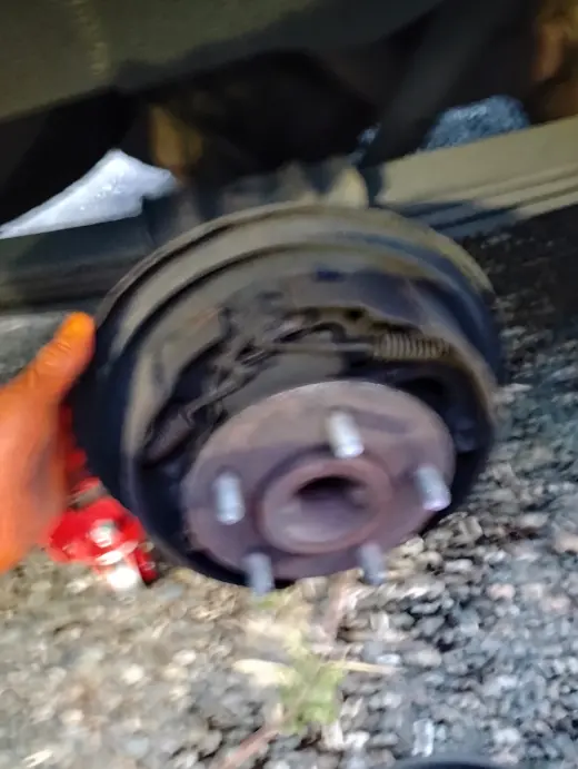 Brakes and more. Mobile mechanic