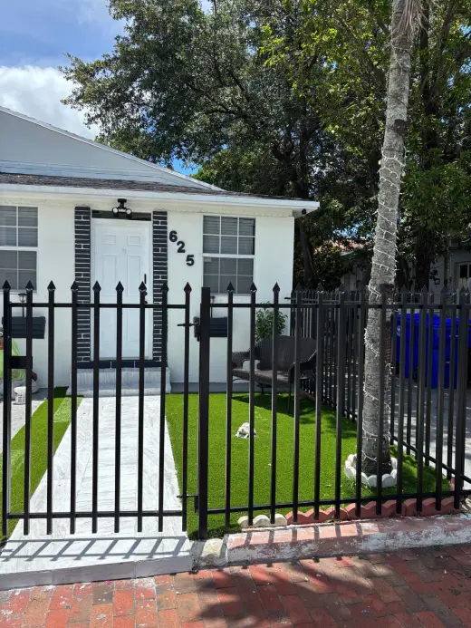 DUPLEX EN RENTA