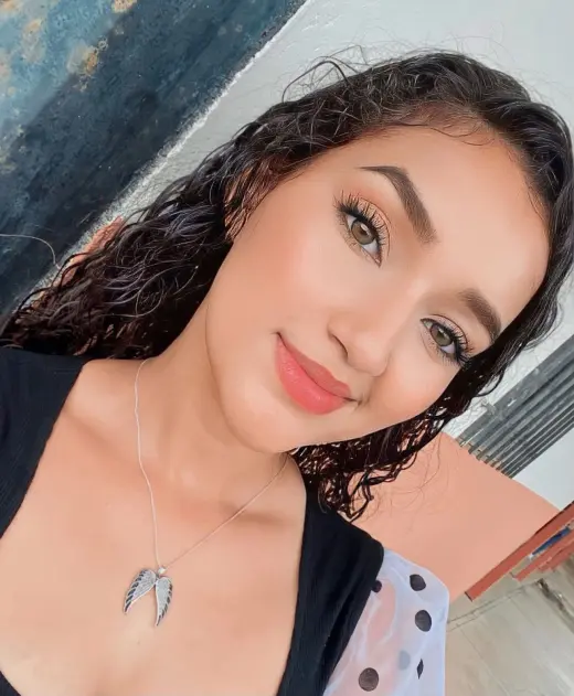 Latina .....