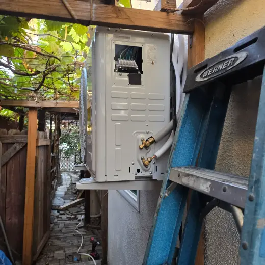 Instalación de Unidad de Aire Acondicionado