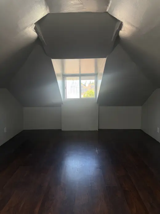 Cuarto amplio, Entrada Propia, Los Angeles, $800