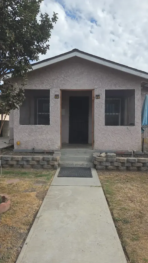 $2700 3-bedroom house for rent / Casa de 3 dormitorios en alquiler por $2700