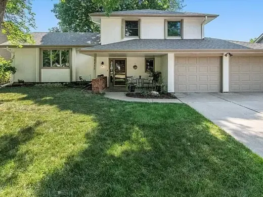 SINGLE RACNH IN OMAHA READY FOR RENT