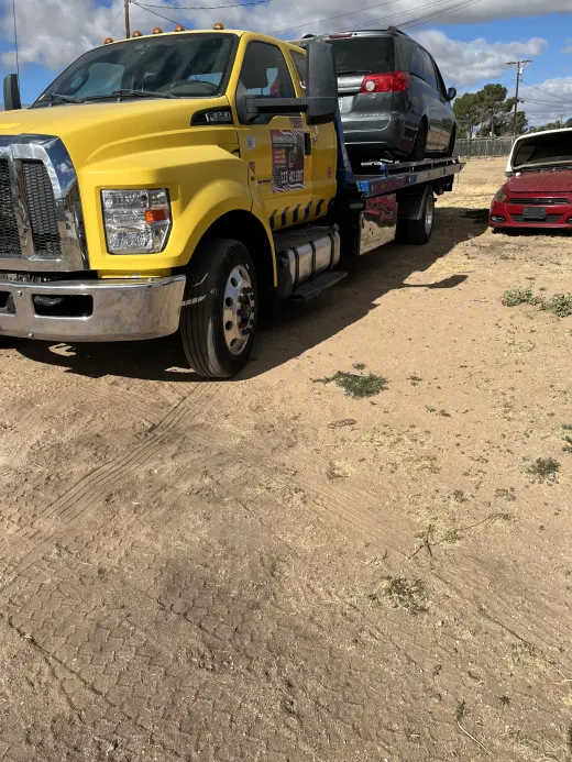 WE BUY CARS FOR JUNK