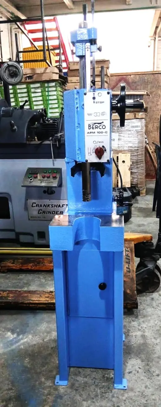Rectificadora de motos Berco italiana APM-100C