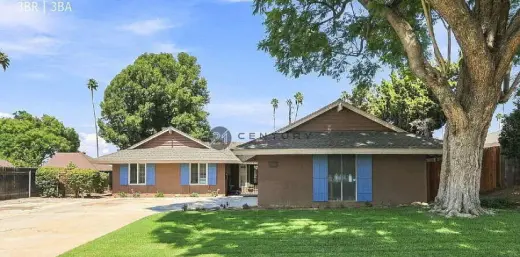 Casa en alquiler de 2 dormitorios y 1 baño en Riverside.