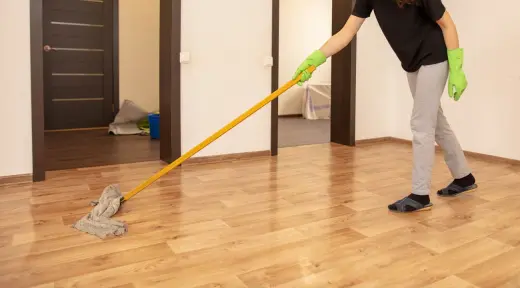 TRABAJO DE LIMPIEZA DE APARTAMENTOS
