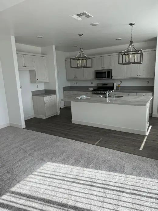 Husky Flooring & Carpet